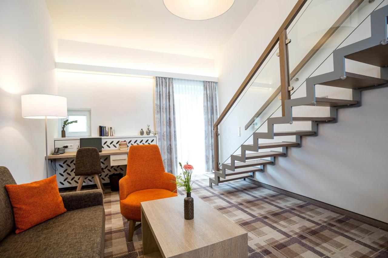 Hotel Chrysantihof バート・ビルンバッハ エクステリア 写真